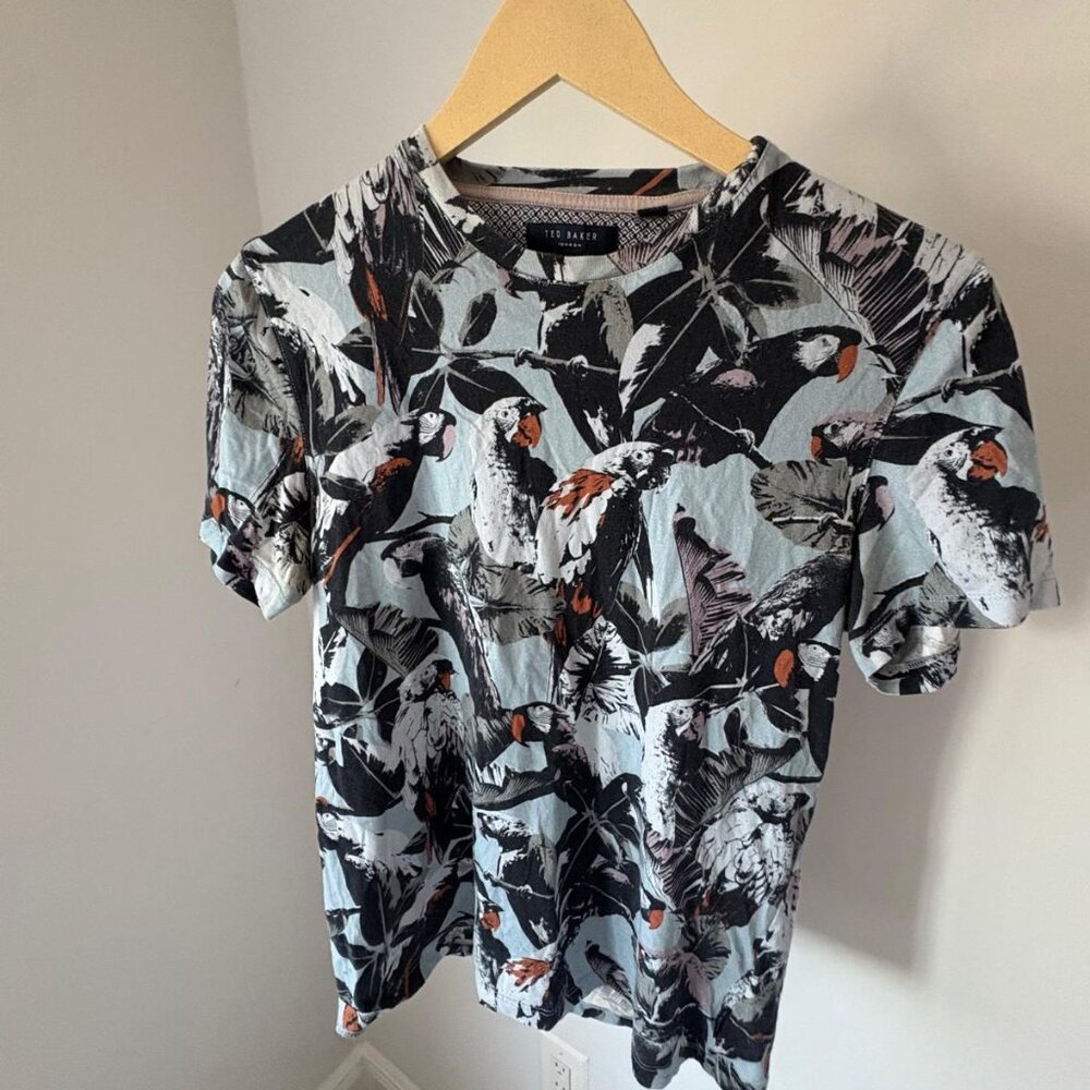 Ted Baker Men's T-Shirt- Pre owned, Excellent Condition- Size 1 (XS)